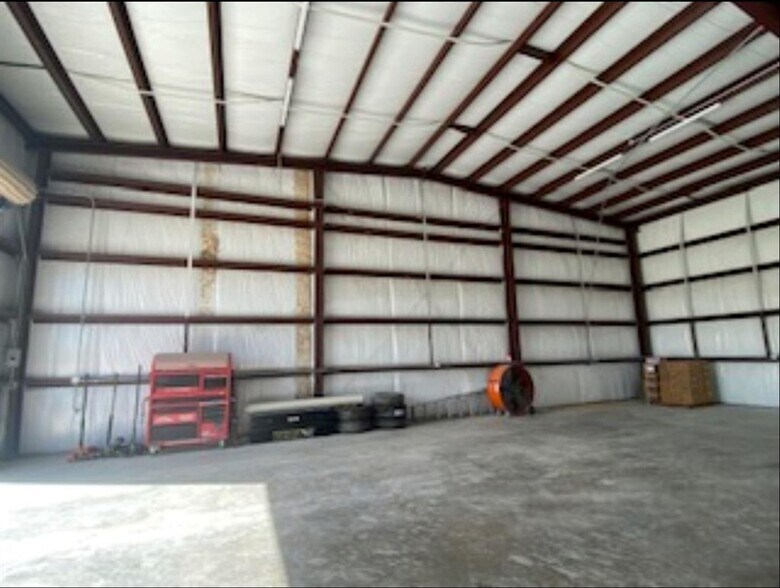 More Photos Of 5901 County Road 675B, Rosharon Warehouse For Sale
