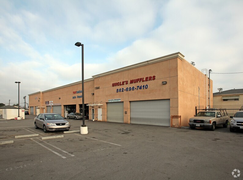 Primary Photo Of 11841 Washington Blvd, Whittier Auto Repair For Lease