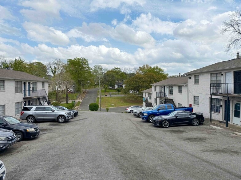 More Photos Of 1428 Fl Shuttlesworth Dr, Birmingham Apartments For Sale