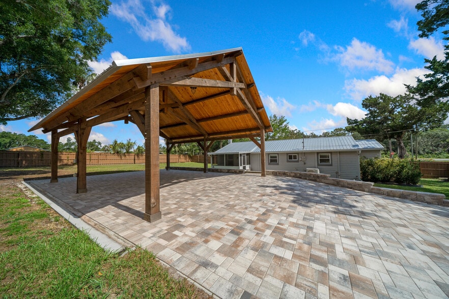 More Photos Of 5830 W Gulf To Lake Hwy, Crystal River Office For Sale