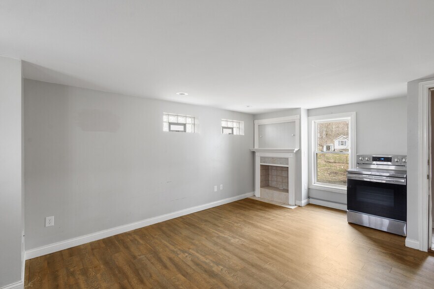 More Photos Of 218 N 26th St, Kalamazoo Apartments For Sale