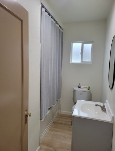 More Photos Of 323 E San Joaquin Ave, Tulare Office Residential For Lease