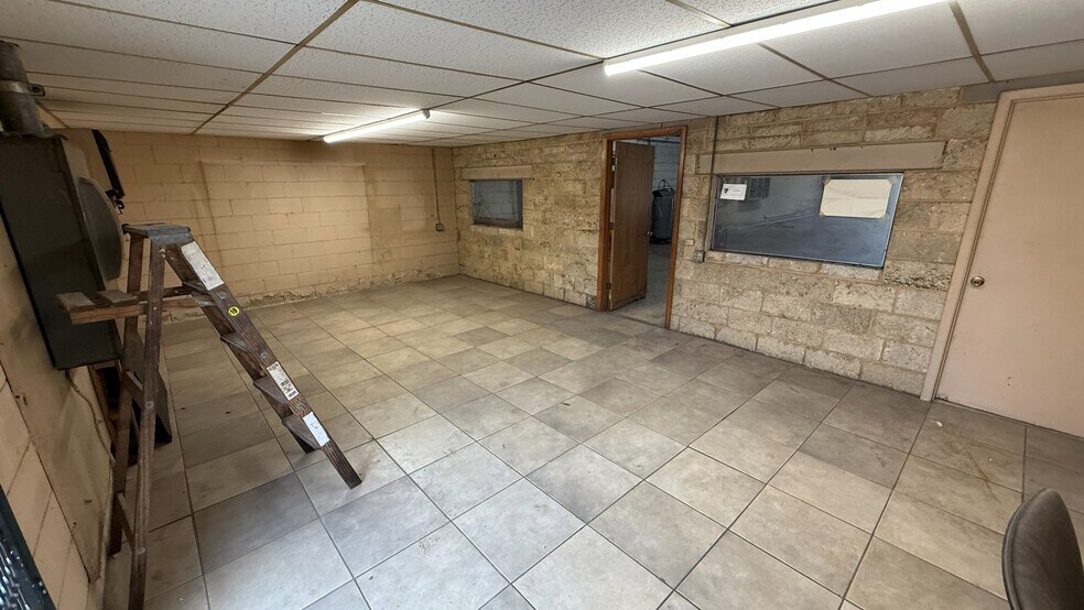 More Photos Of 735 Canal St, Jacksonville Manufacturing For Lease