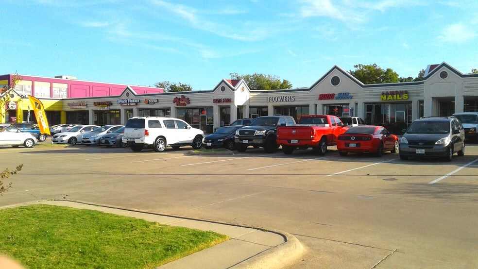 More Photos Of 525-597 W Pioneer Pky, Grand Prairie General Retail For Lease
