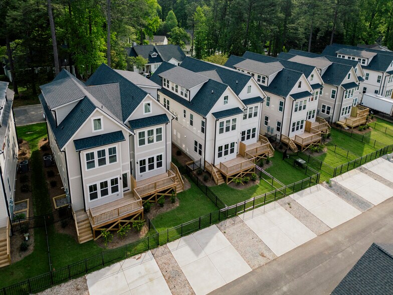 More Photos Of 5045 Lundy Dr, Raleigh Multifamily For Sale