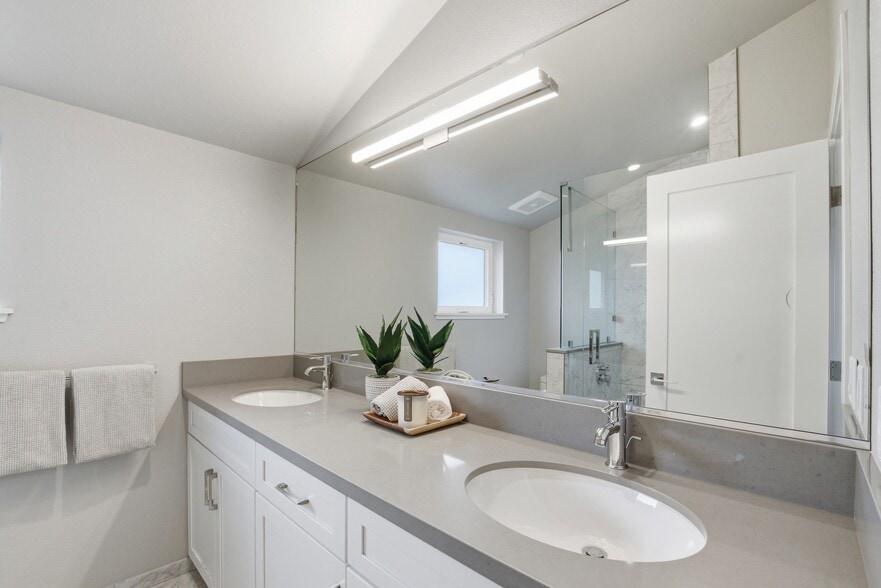 More Photos Of 47-49 Ursuline Rd, Santa Rosa Apartments For Sale