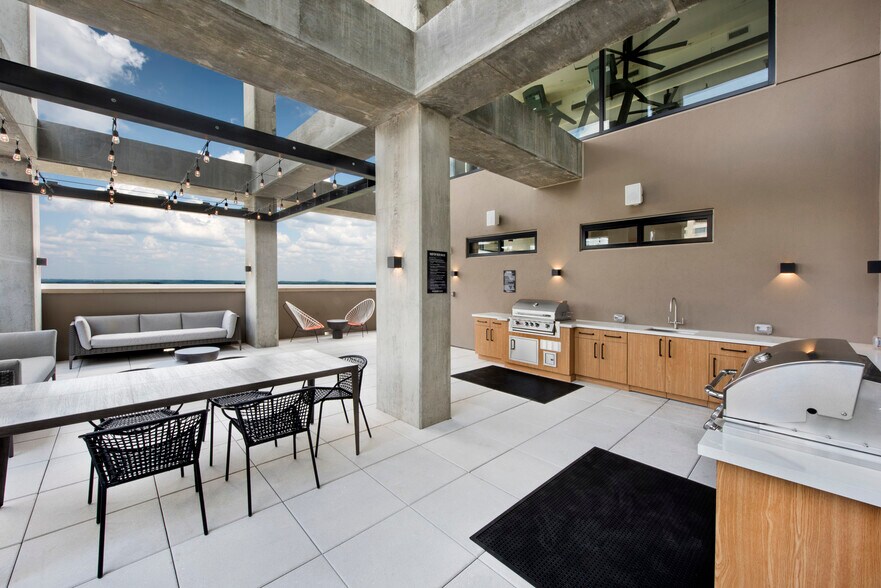 More Photos Of 3478 Lakeside Dr NE, Atlanta Apartments For Lease