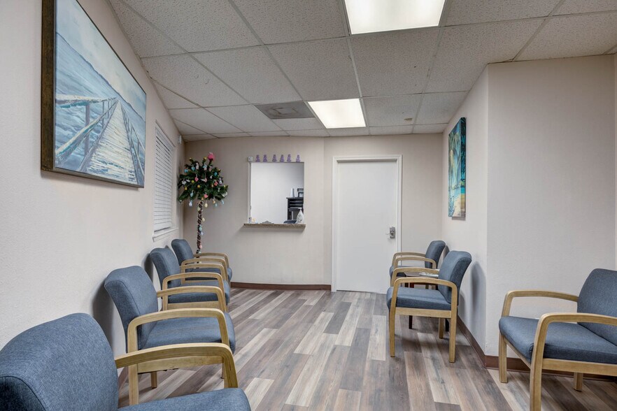 More Photos Of 700-H Everhart Rd, Corpus Christi Office For Sale