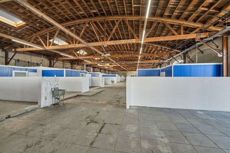 More Photos Of 707 E 7th St, Los Angeles Manufacturing For Lease