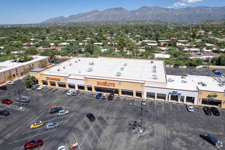 More Photos Of 7015-7053 E Tanque Verde Rd, Tucson Unknown For Lease
