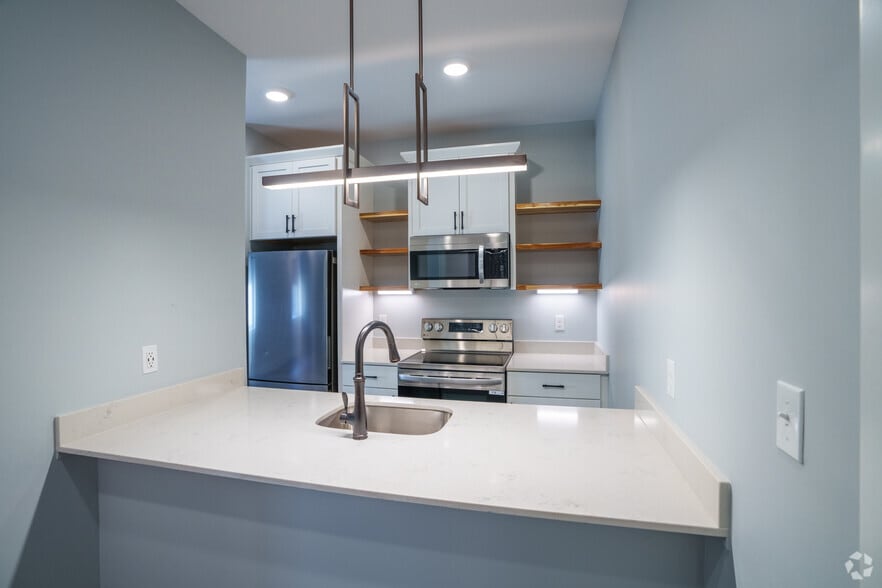 More Photos Of 25 Lowell St, Manchester Apartments For Lease