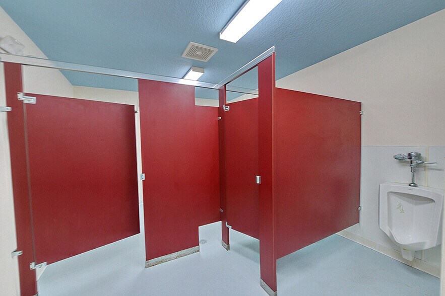 More Photos Of 6991 W Cardinal St, Homosassa Medical For Sale