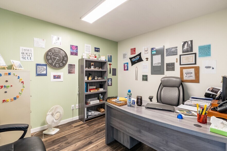 More Photos Of 112 N Chicago St, Hot Springs Light Distribution For Sale