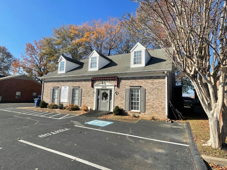 More Photos Of 269 Germantown Bend Cv, Cordova Office For Lease