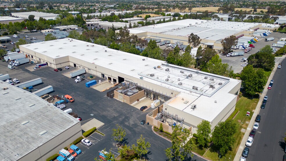 More Photos Of 174 Lawrence Dr, Livermore Warehouse For Lease