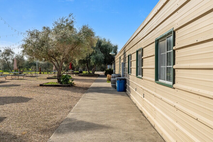 More Photos Of 3106 Golden Gate Dr, Napa Flex For Sale