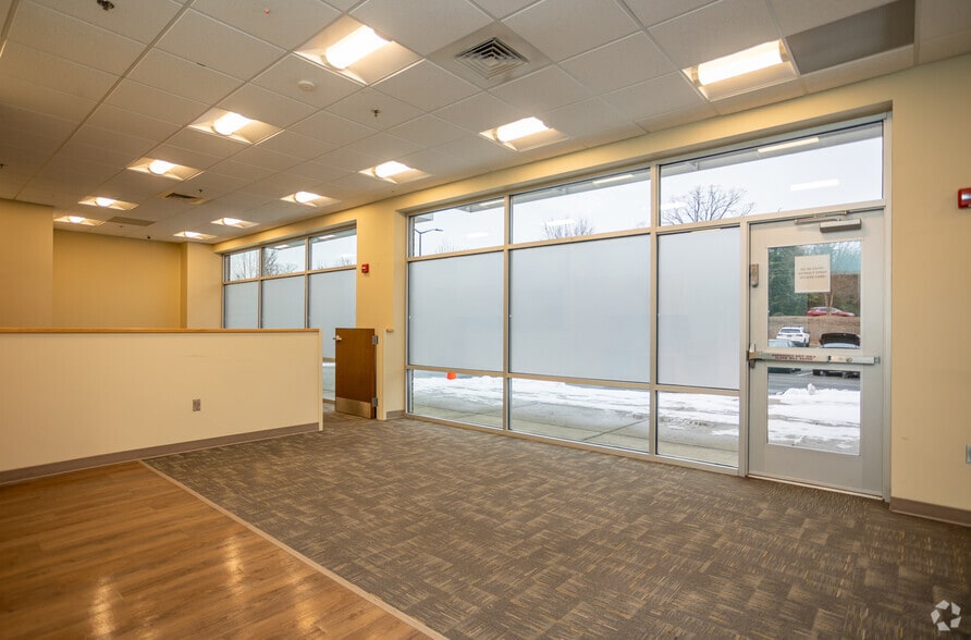 More Photos Of 5301 Wilkinson Blvd, Charlotte Freestanding For Lease