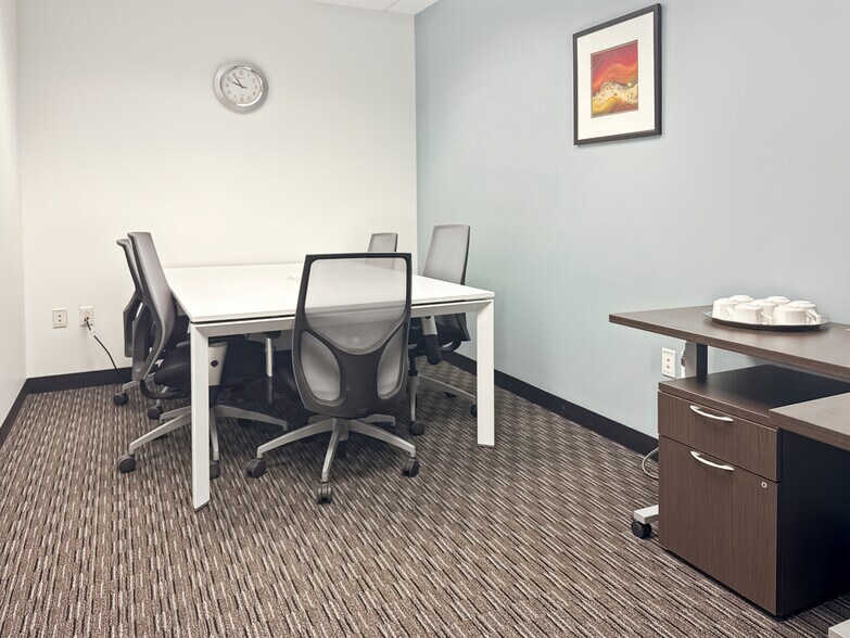 More Photos Of 3636 S Geyer Rd, Sunset Hills Coworking Space