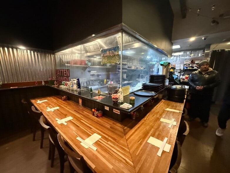 More Photos Of 243 Main St, Fort Lee Storefront For Lease