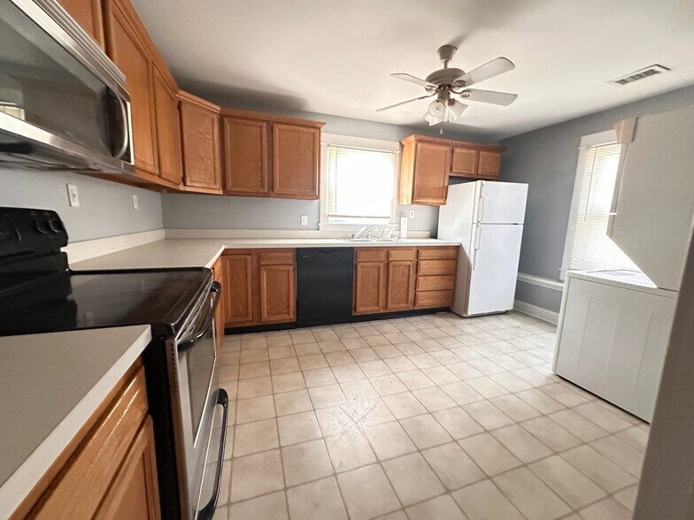 More Photos Of 6924 Fort Smallwood Rd, Baltimore Land For Lease