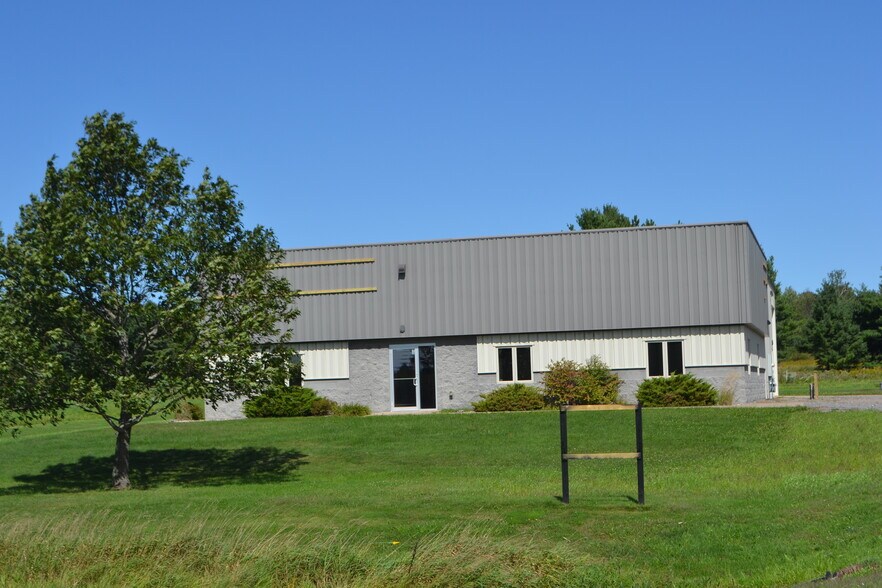 More Photos Of 1730 WI-153, Mosinee Warehouse For Lease