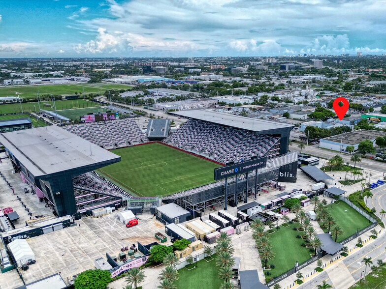 More Photos Of 1120 NW 54th St, Fort Lauderdale Warehouse For Lease