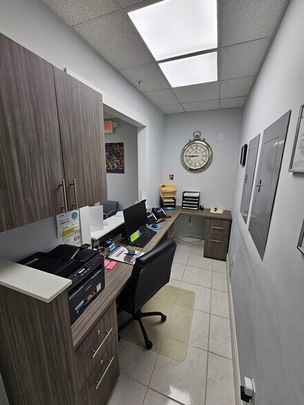 More Photos Of 7950 NW 53rd St, Doral Medical For Sale