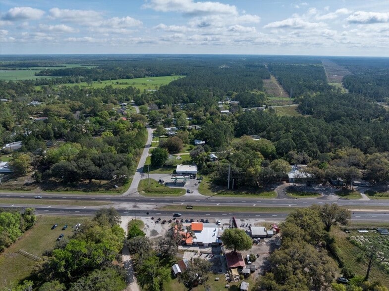 More Photos Of 337 S US Highway 17, East Palatka General Retail For Sale