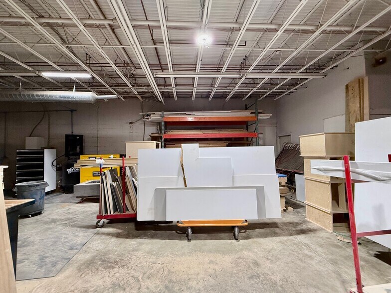 More Photos Of 624 S Prince St, Lancaster Flex For Sale