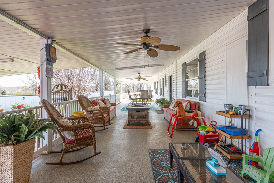 More Photos Of 464779 E 1070 Rd, Sallisaw Flex For Sale