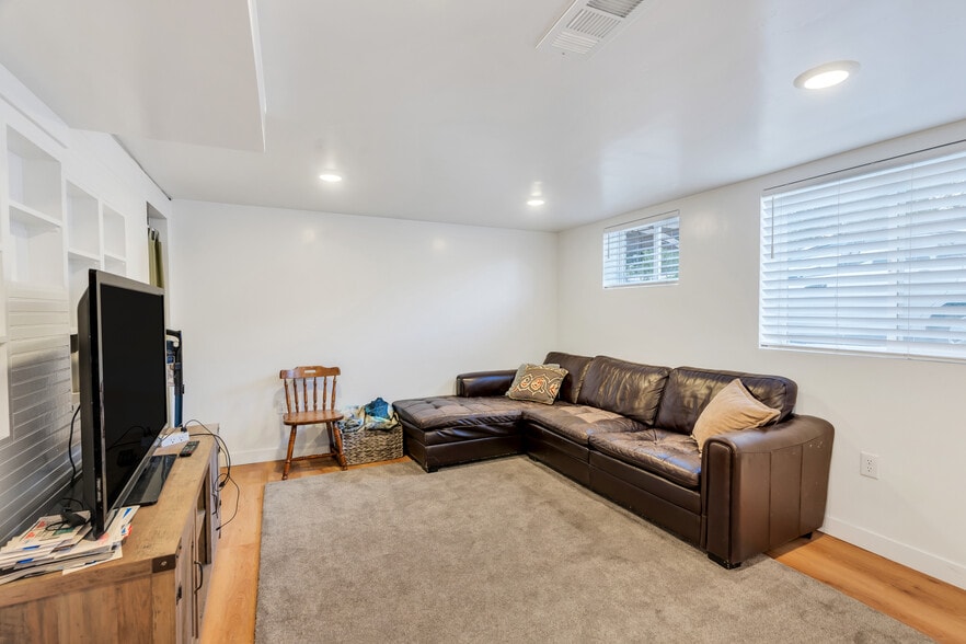 More Photos Of 695 N 800 E, Provo Apartments For Sale