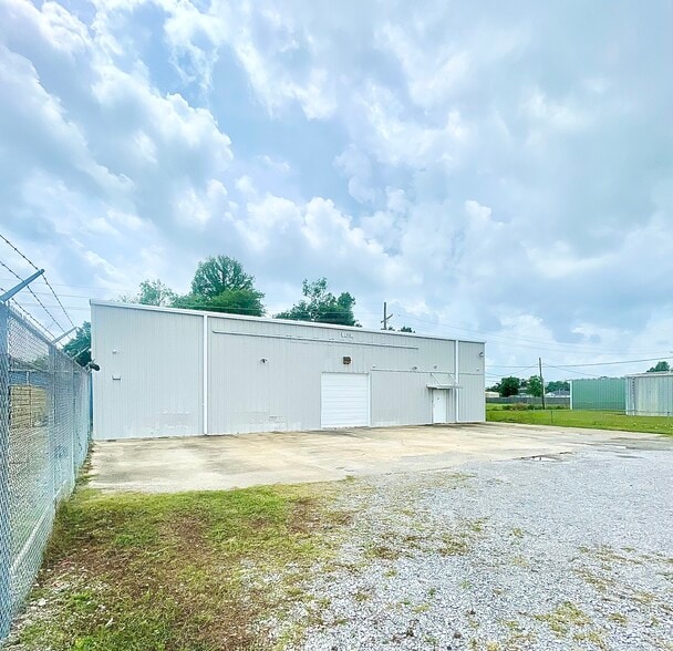 Primary Photo Of 160 N Hollywood Rd, Houma Loft Creative Space For Sale