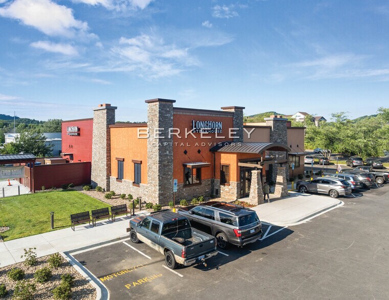 More Photos Of 187 Watauga Village Dr, Boone Restaurant For Sale