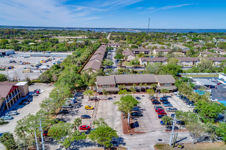 Primary Photo Of 2425 N Courtenay Pky, Merritt Island Medical For Lease