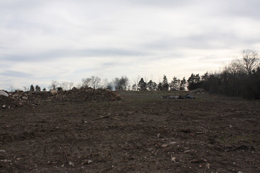 More Photos Of 100 Interstate 30, Greenville Land For Lease