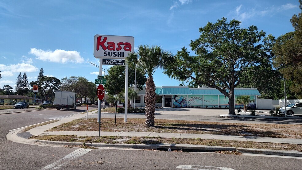 More Photos Of 4195 N Tamiami Trl, Sarasota Fast Food For Sale