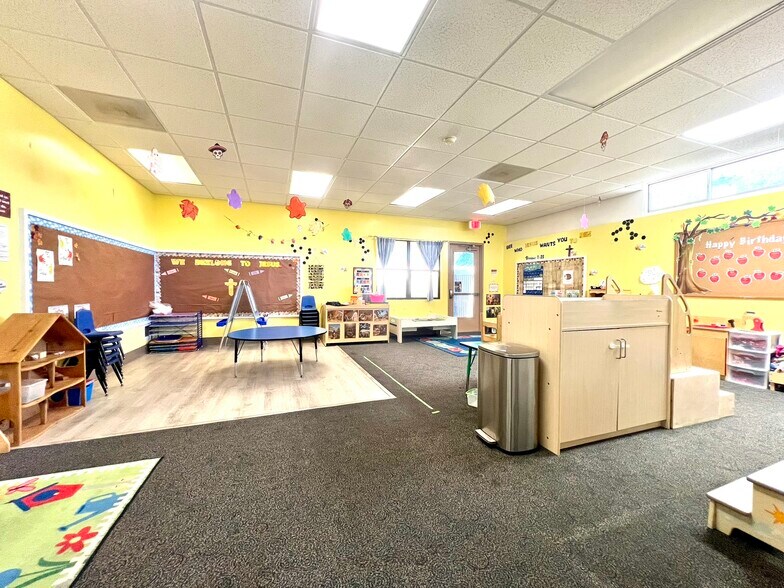 More Photos Of 3947 Kimber Dr, Thousand Oaks Specialty For Sale