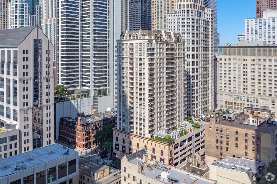 More Photos Of 747 N Wabash Ave, Chicago Apartments For Lease