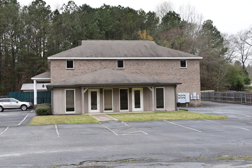 More Photos Of 6531 Effingham Way, Columbus Office For Lease