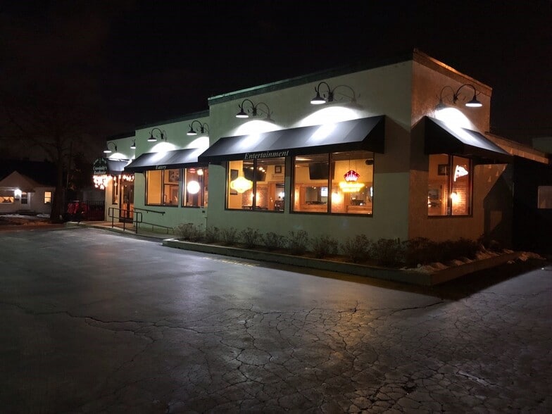 More Photos Of 9638 W National Ave, West Allis Restaurant For Lease