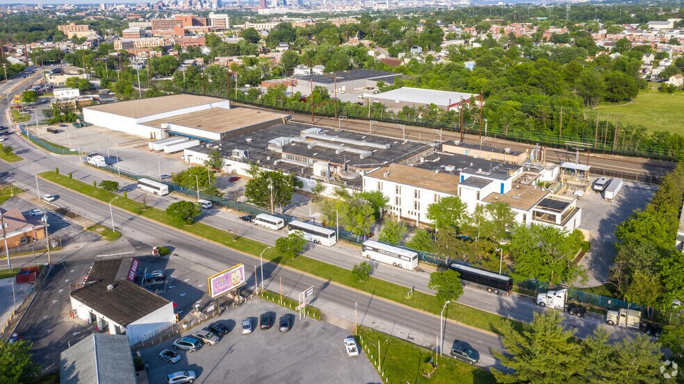 More Photos Of 3701 Southwestern Blvd, Baltimore Distribution For Lease