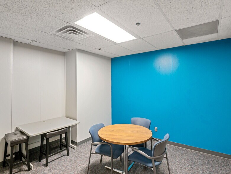 More Photos Of 1228 E Orman Ave, Pueblo Office For Sale