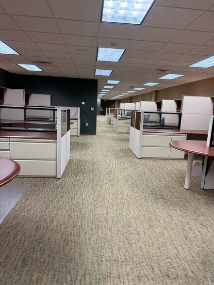 More Photos Of 1001 Superior Ave, Tomah General Retail For Sale