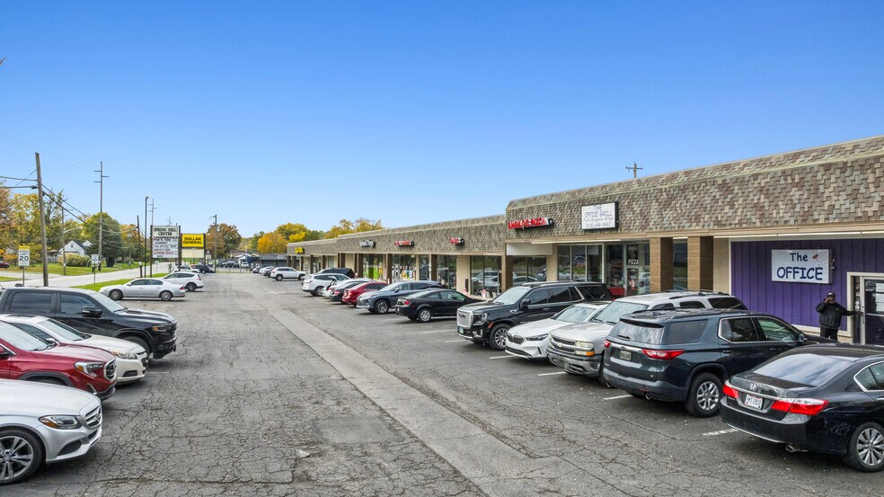 More Photos Of 3100-3130 Springdale Rd, Cincinnati Storefront For Sale