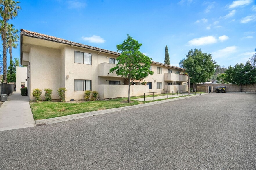 More Photos Of 1850 Williams St, Simi Valley Apartments For Sale