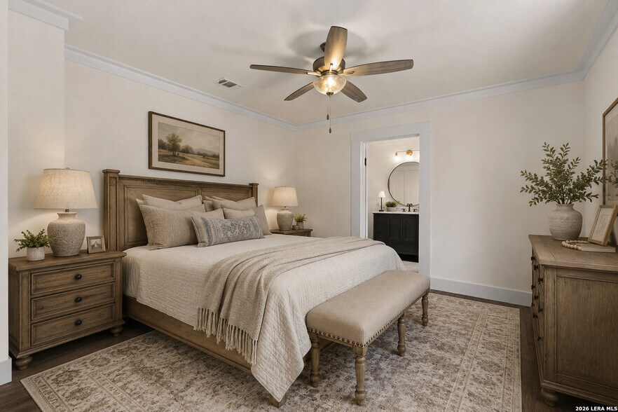 More Photos Of 824 High St, Comfort Flex For Sale