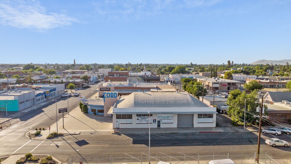 More Photos Of 180 S K St, Dinuba Specialty For Sale