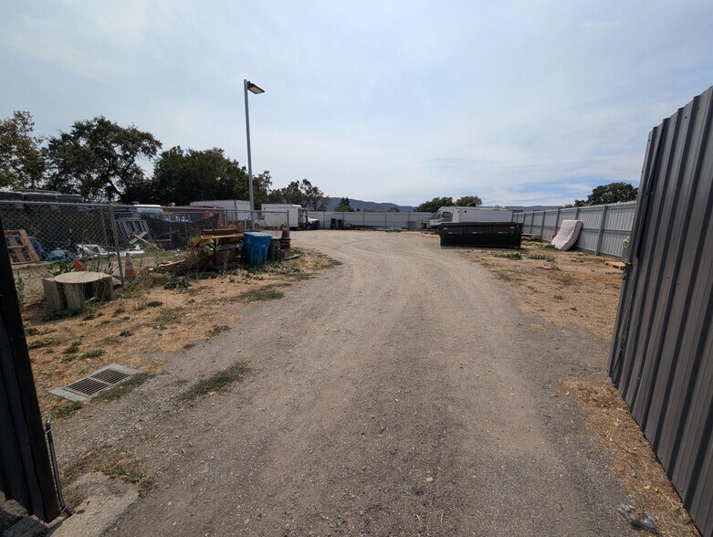 More Photos Of 8901 Murray Ave, Gilroy Warehouse For Sale