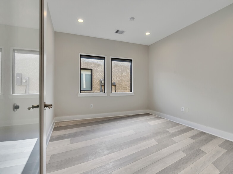 More Photos Of 2721 Sunrise Meadow Dr, Pearland Medical For Sale