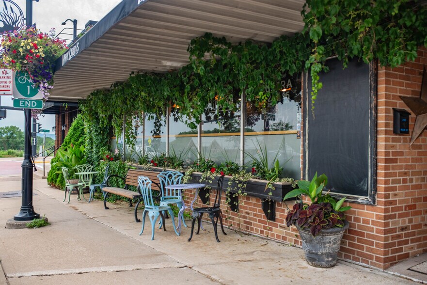 More Photos Of 205 Main St, Onalaska Specialty For Sale